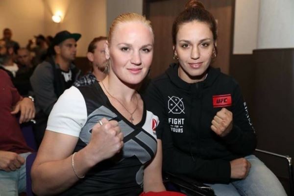 Валентина Шевченко и Антонина Шевченко на турнире UFC 255 уже в эти выходные